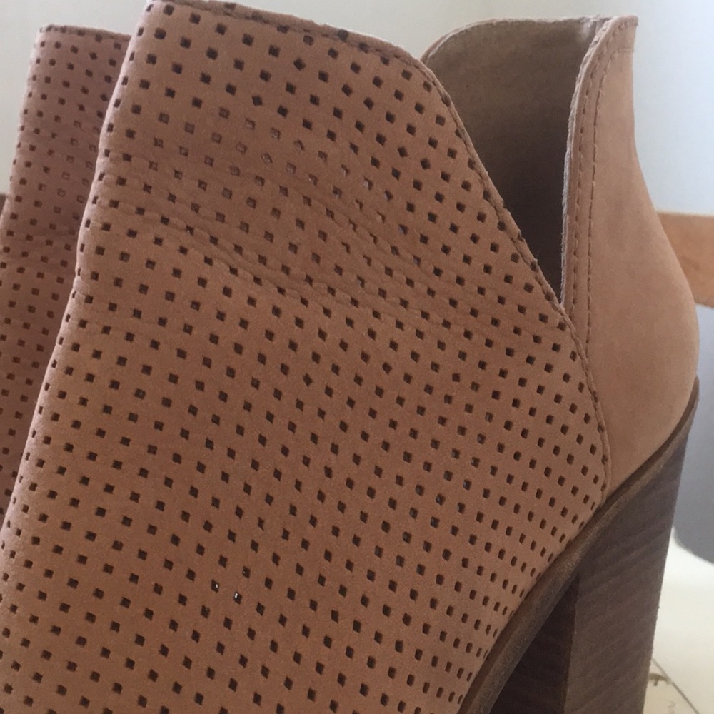 Steve Madden genuine leather open toed bootie - Picture 7 of 7